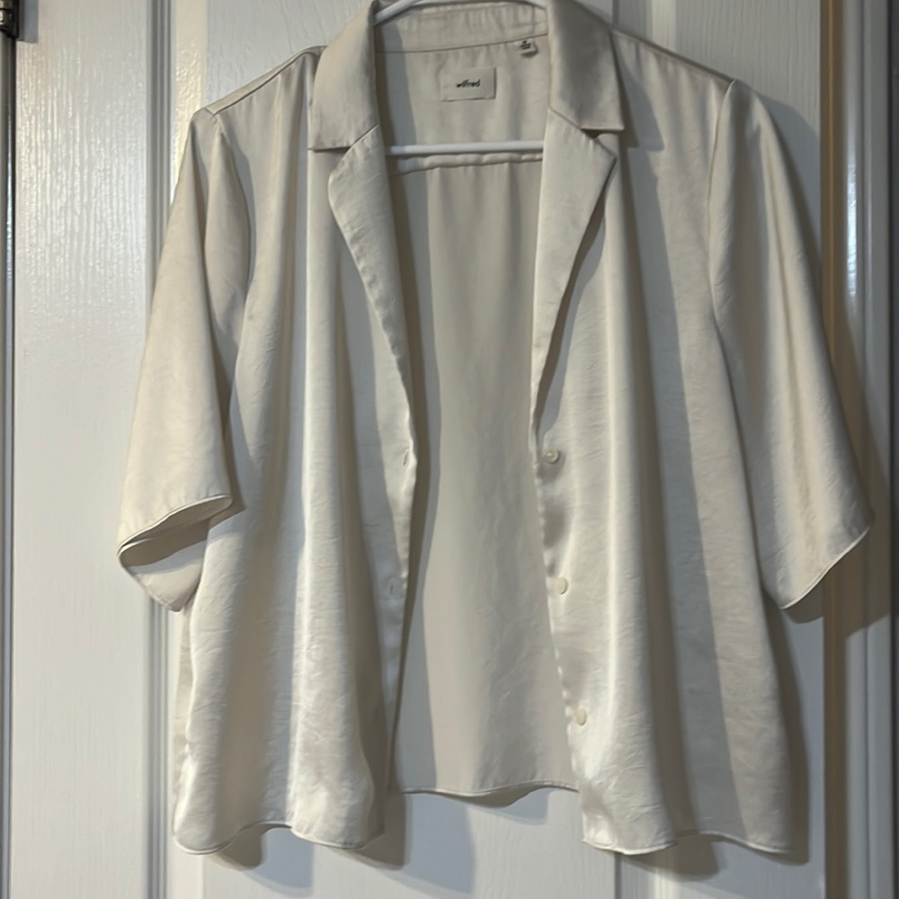 Perfect like new aritzia top